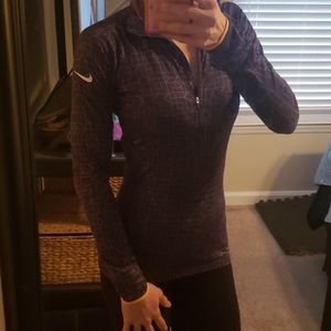 2/$20🌞NIKE Pro Quarter Zip Shirt